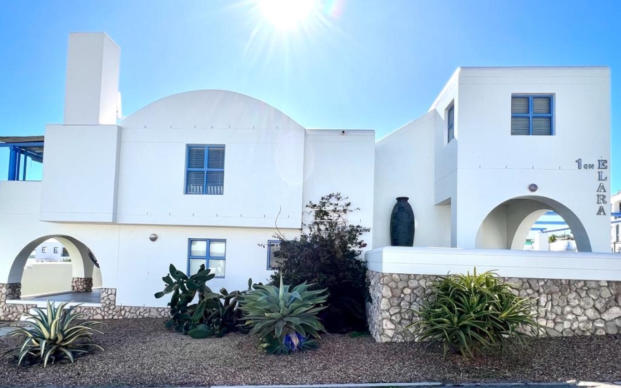 4 Bedroom Property for Sale in Paradise Beach Western Cape